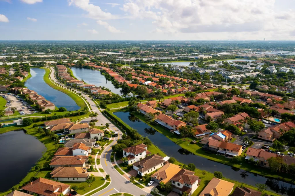 Aerial view of homes along canals and lakes in Pembroke Pines, FL